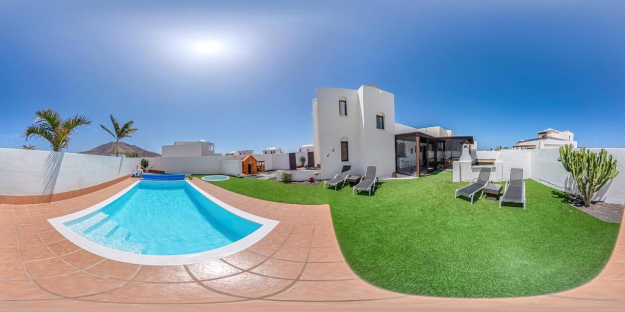 Villa Lanzarote Deluxe & Spa Pool Playa Blanca  Bagian luar foto