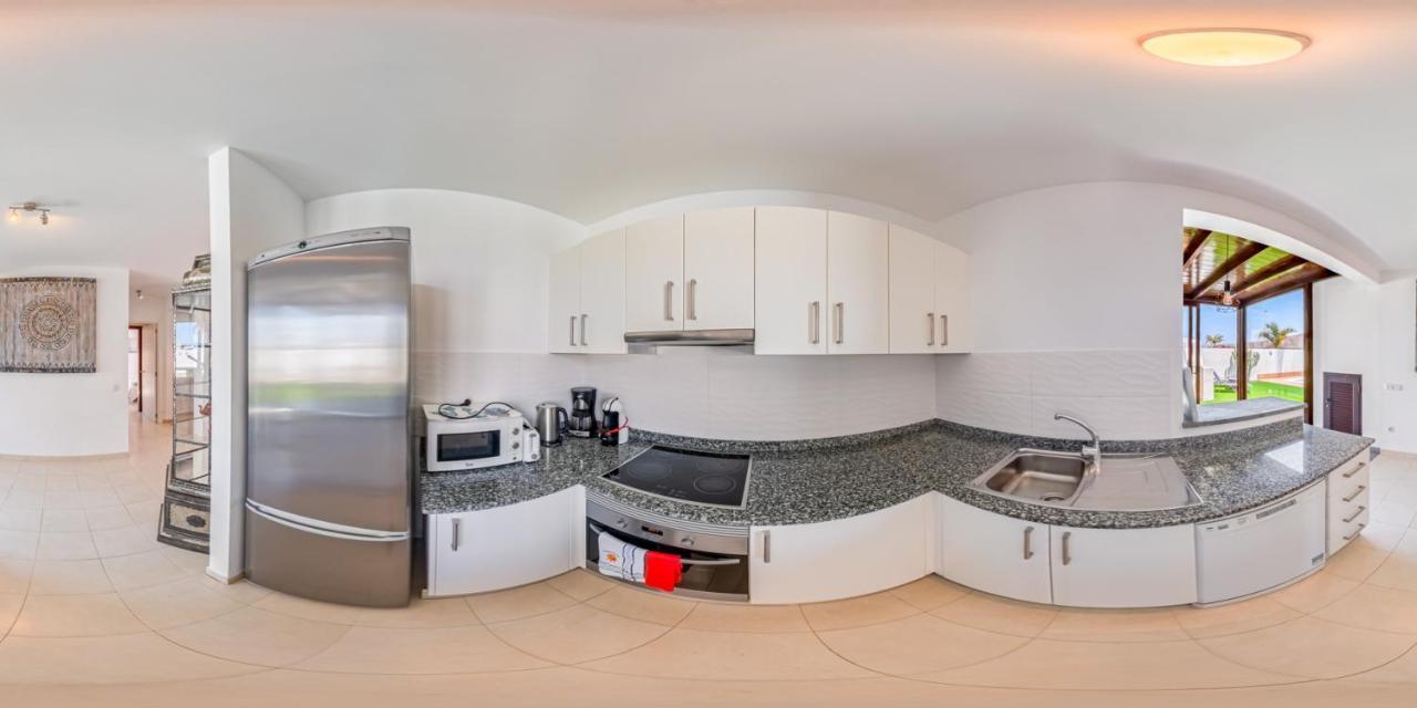 Villa Lanzarote Deluxe & Spa Pool Playa Blanca  Bagian luar foto